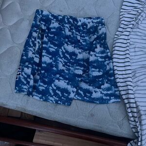 Eric Emanuel:Blue clouds